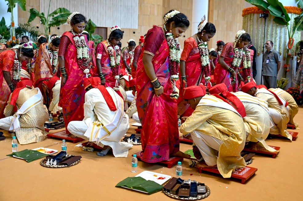 antes do casamento do filho do magnata bilionário e presidente da Reliance Industries Mukesh Ambani. — Foto: AFP