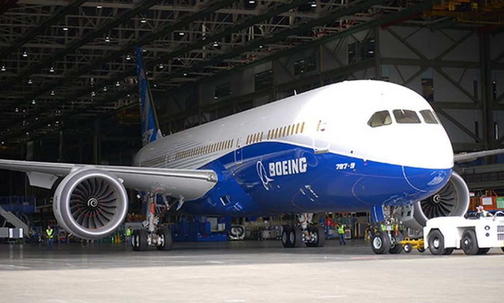 Avião em aeroporto de Paine Field, nos EUA — Foto: Lori Gunter / Divulgação Boeing