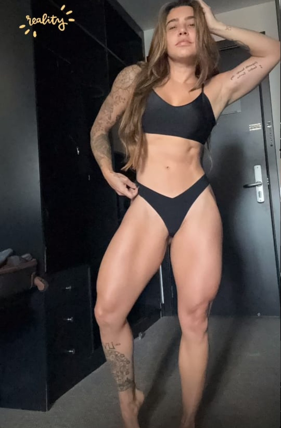 De top, Lauana Prado exibiu corpo musculoso  — Foto: Reprodução Instagram