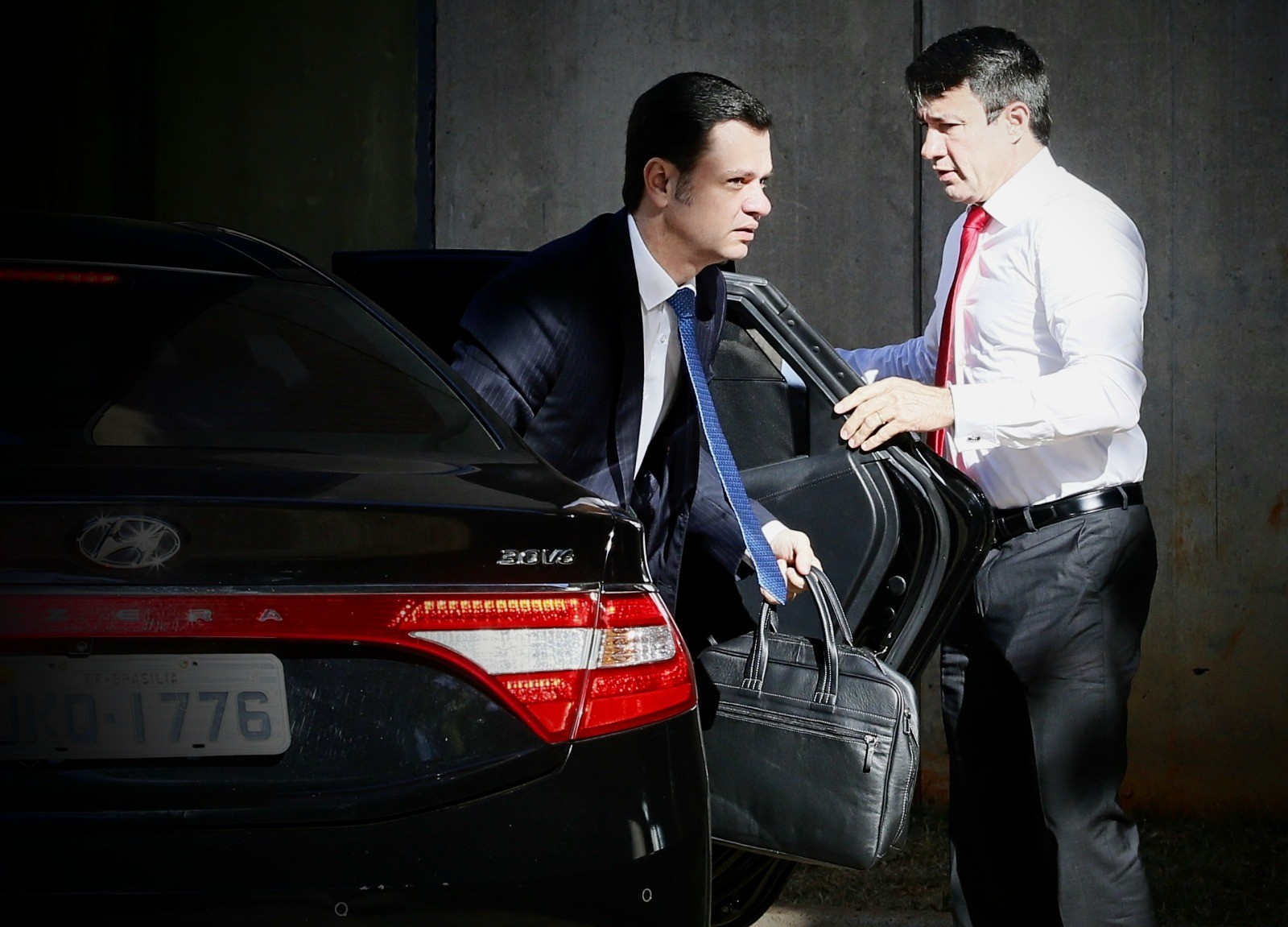 Anderson Torres na chegada ao Congresso para depor na CPI do 8 de janeiro — Foto: Cristiano Mariz/Agência O Globo