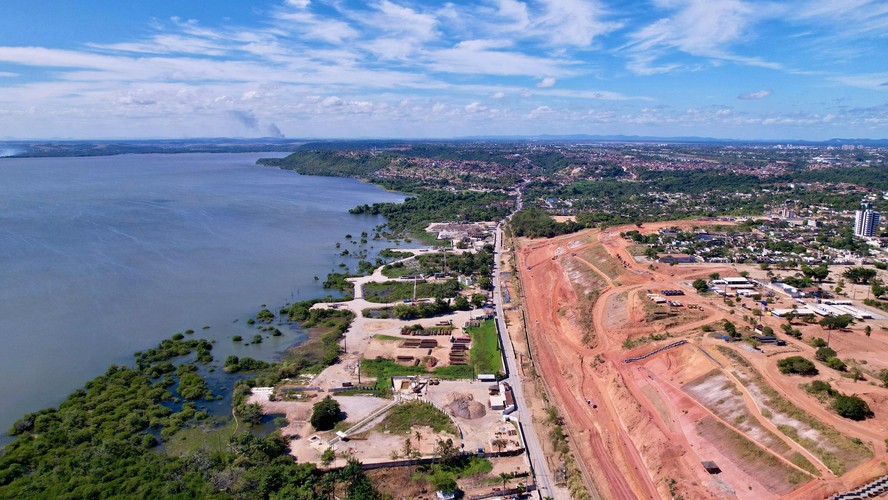 Arredores da mina 18 no bairro do Mutange, em Maceió, ua das regiões afetadas pelo afundamento do solo