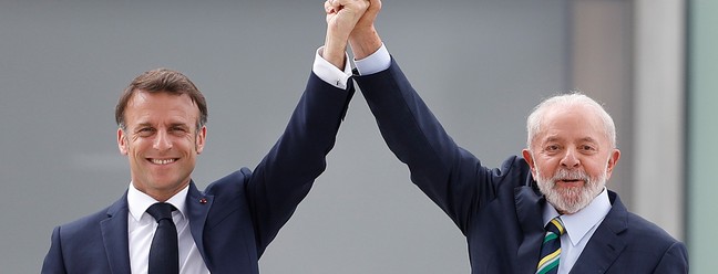 Lula e o presidente francês Emmanuel Macron no Palácio do Planalto, Brasília — Foto: Cristiano Mariz/Agência O Globo