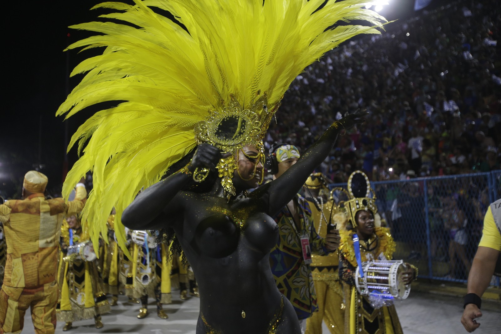 Bianca Monteiro, rainha de bateria da Portela. — Foto: Alexandre Cassiano