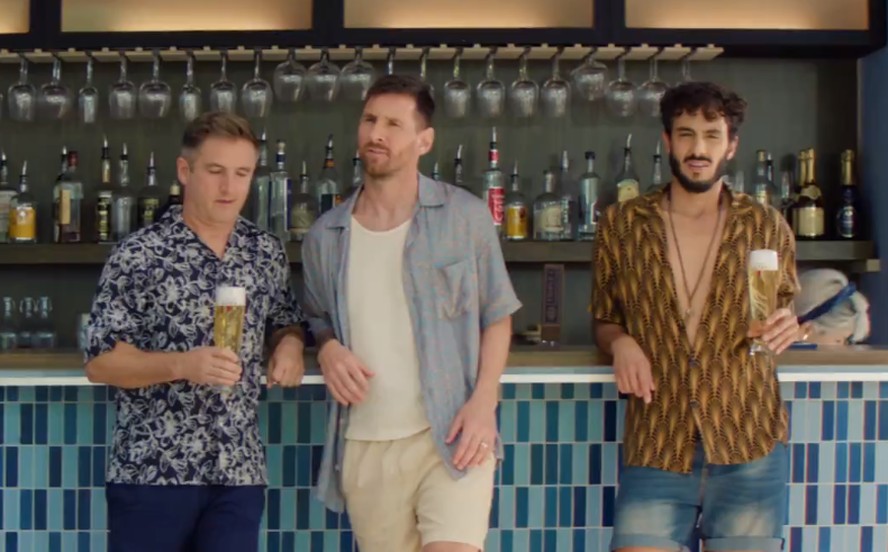 Messi aparece em comercial de cervejaria