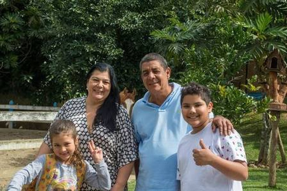 Zeca Pagodinho, Monica e os netos, Noah e Catharina — Foto: Reprodução / Instagram