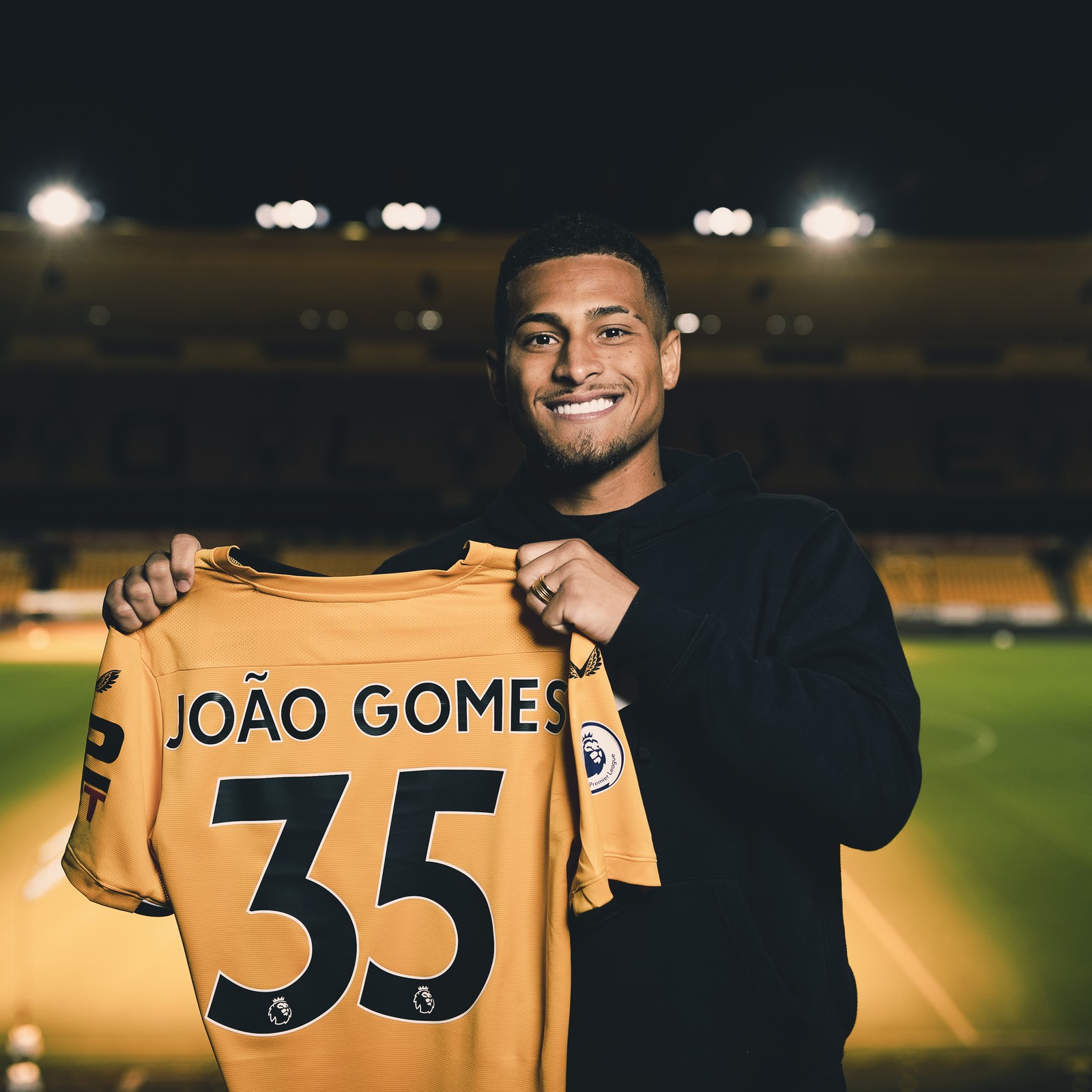 João Gomes, do Wolverhampton, é mais um convocado por Dorival Júnior — Foto: Reprodução / Wolves / Twitter