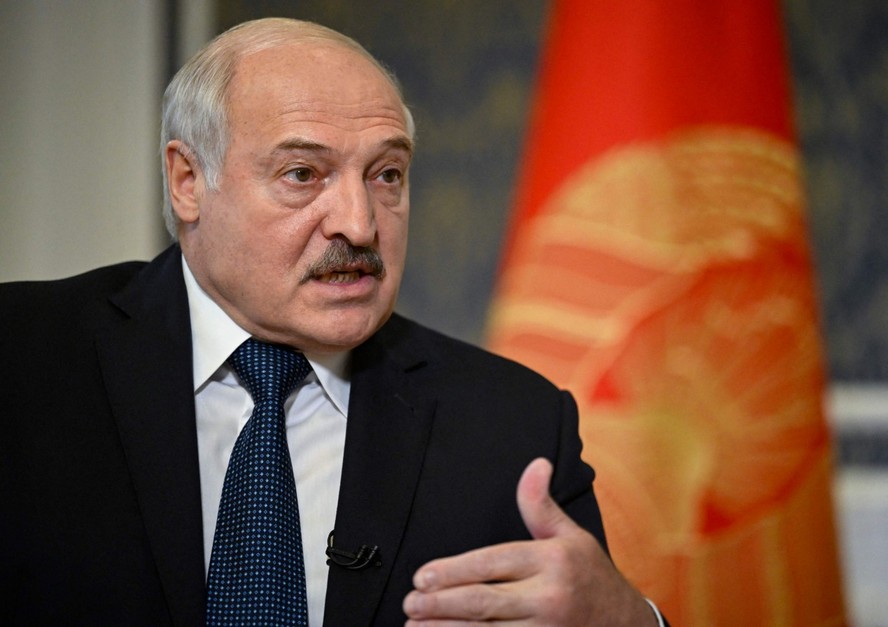 O presidente da Bielorrússia, Alexander Lukashenko, concedeu entrevista exclusiva à Agence France-Presse (AFP) em sua residência, o Palácio da Independência, na capital Minsk