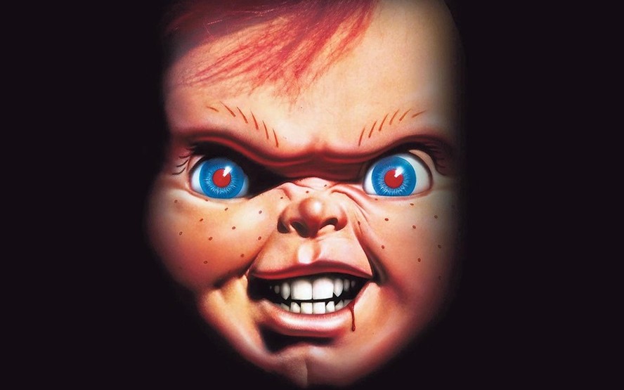 Ícone pop do gênero cinematográfico slasher movie, Chucky tem sua trajetória de sangue esmiuçada em livro-almanaque