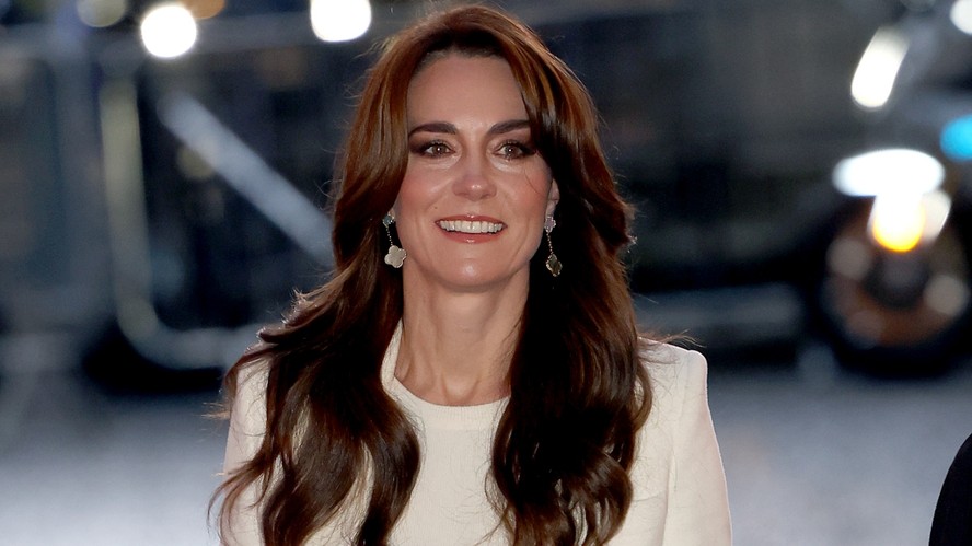 Kate Middleton passou por cirurgia abdominal