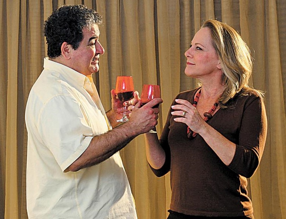 Otávio Augusto e Lucinha Lins como Mariano e Roberta em Intimidade indecente, de 2006 — Foto: Divulgação