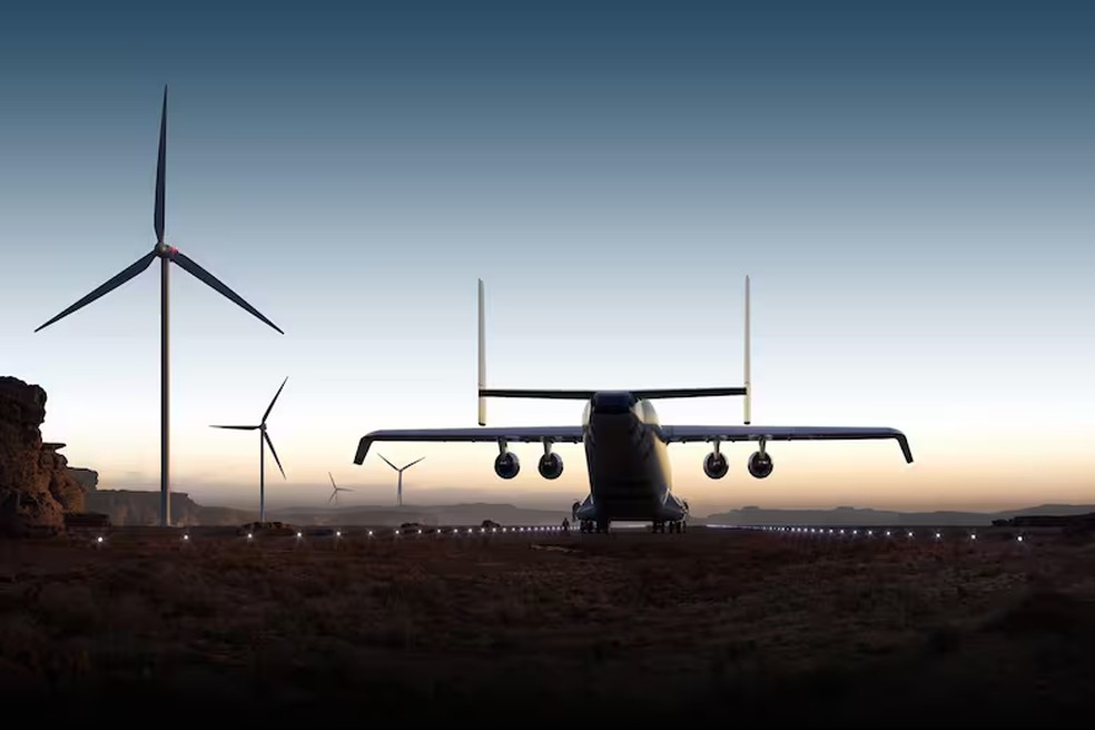 'Comprimento de campo de futebol e promessa de revolução eólica': conheça Windrunner, o maior avião do mundo — Foto: Irradiar