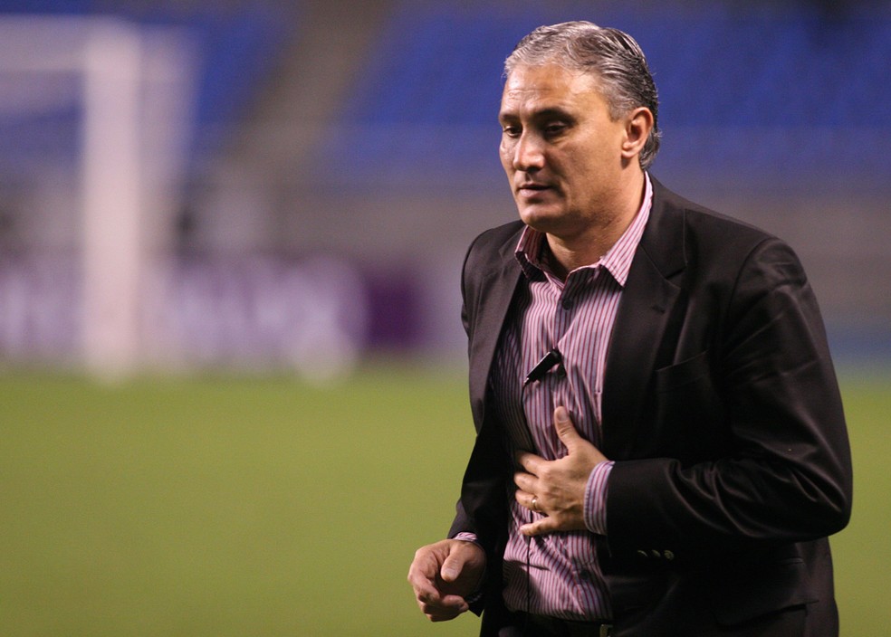 O treinador Tite em 2009, quando comandava o Internacional — Foto: Márcio Alves/Agência O GLOBO