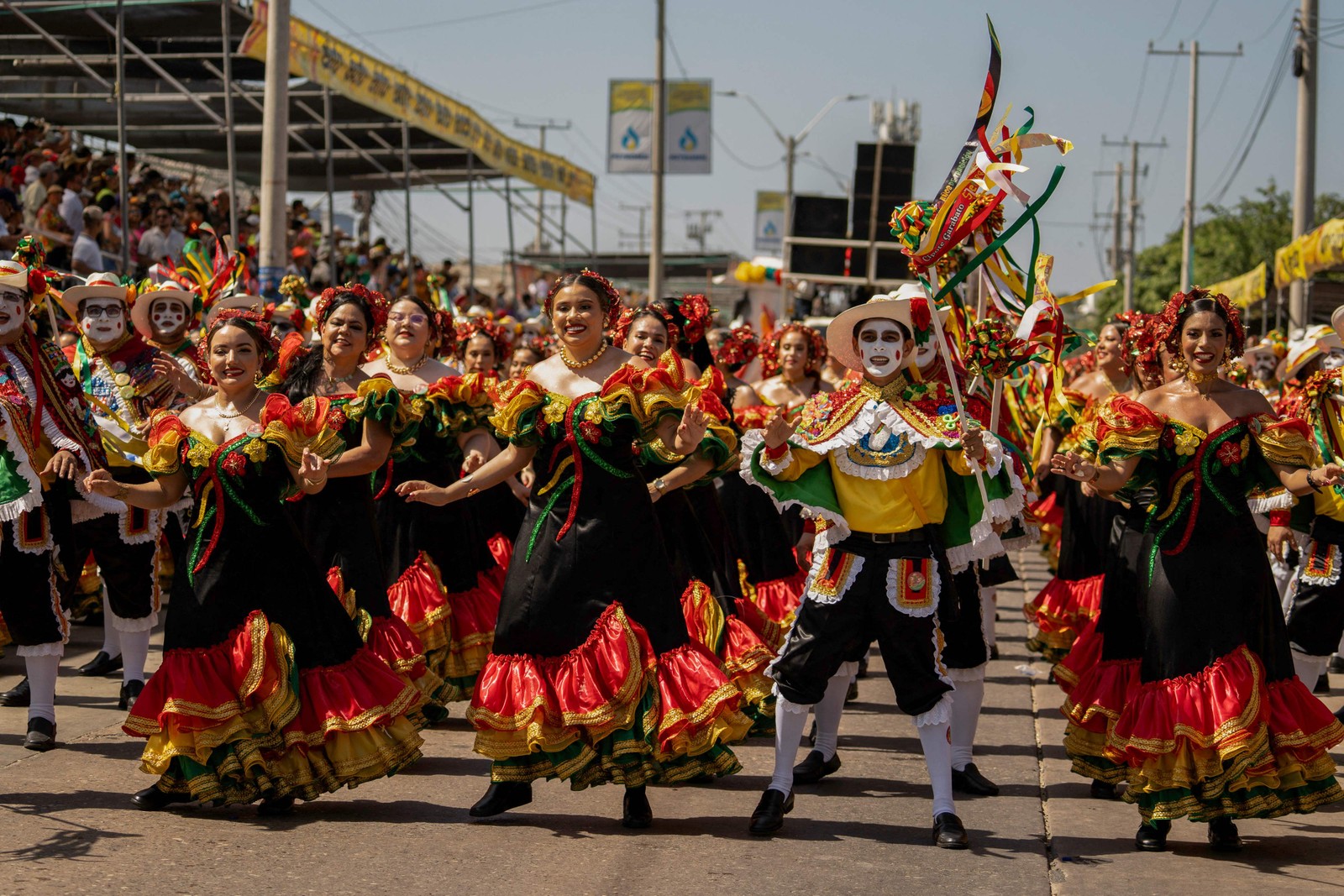 Registros apontam que o carnaval é festejado em Barranquilla, na Colômbia, desde 1829 — Foto: Charlie Cordero / AFP