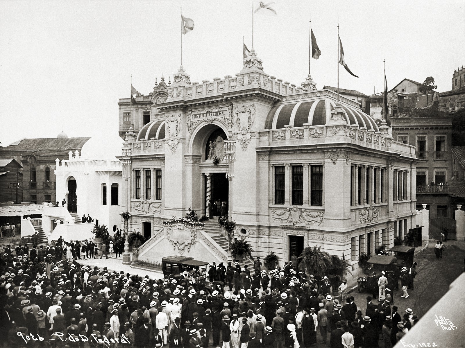 Pavilhão de administração e distrito federal, hoje sede do museu da Imagem e do Som, durante a Expo 22 — Foto: Divulgação/AGCRJ