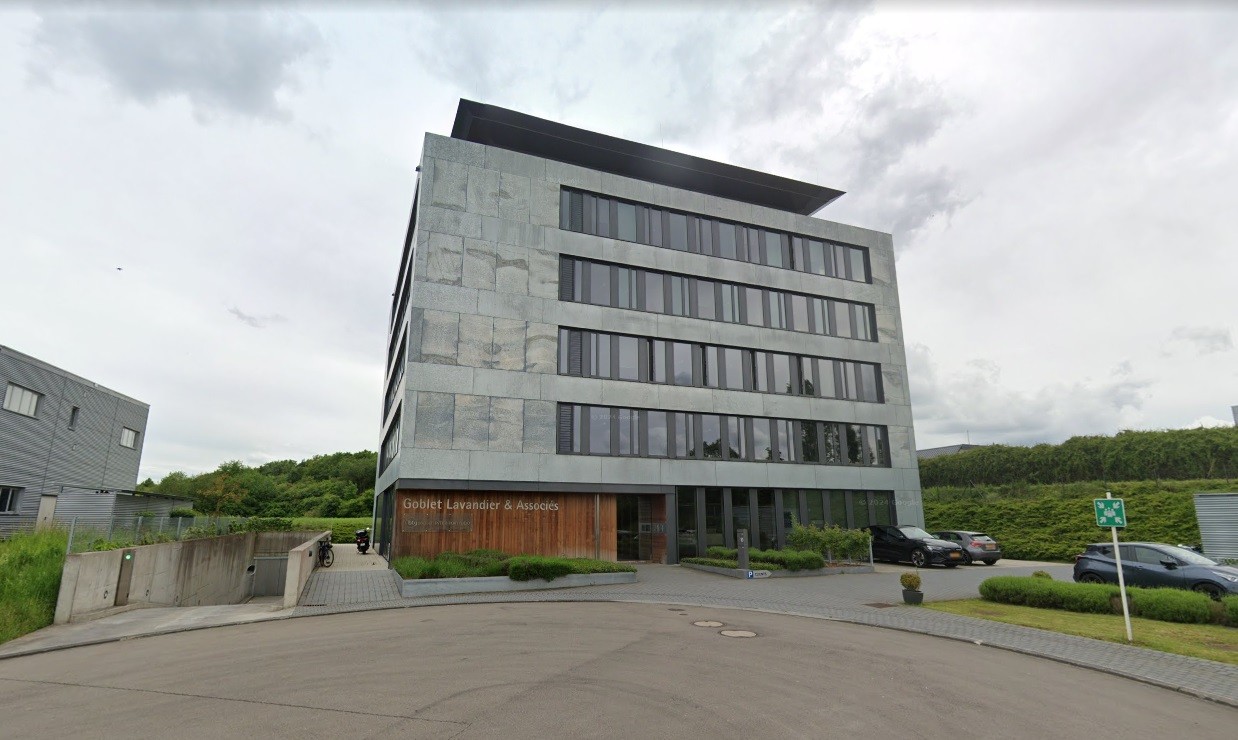 FIS Privatbank, em Luxemburgo, foi comprado em 2023 por 21,3 milhões de euros (cerca de R$ 125,8 milhões), instituição virou "BTG Europe" — Foto: Reprodução / Google Street View
