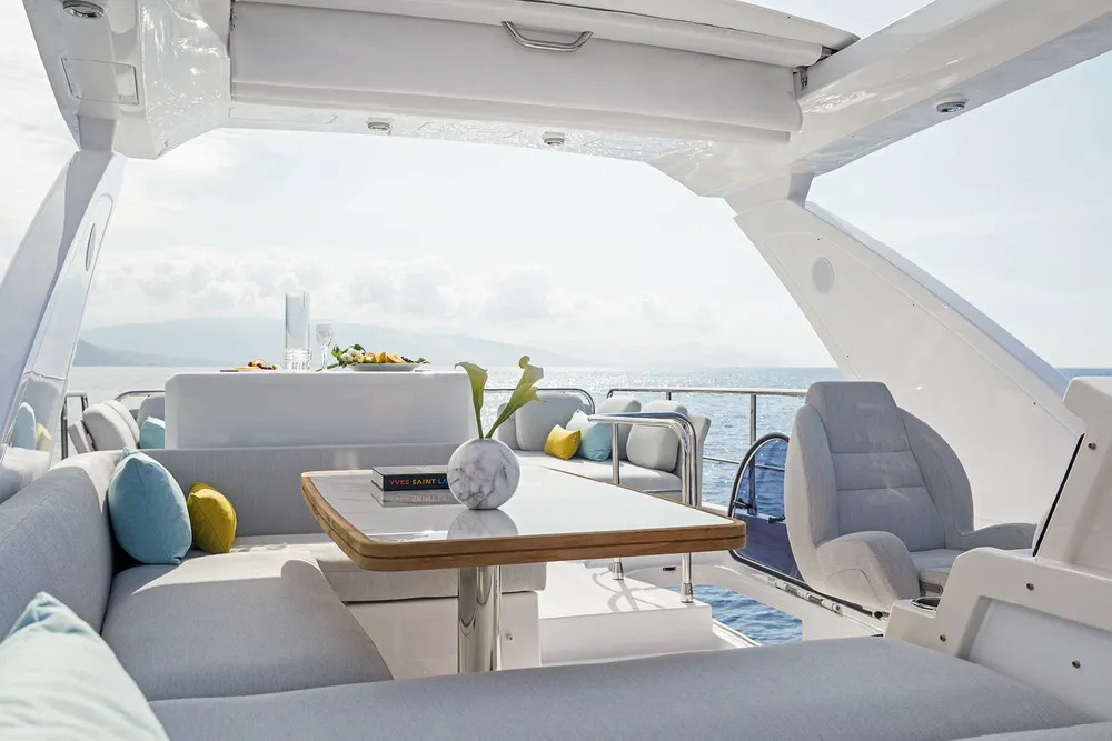 Conheça o iate de luxo do jogador Thiago Silva — Foto: Divulgação/Azimut Yachts