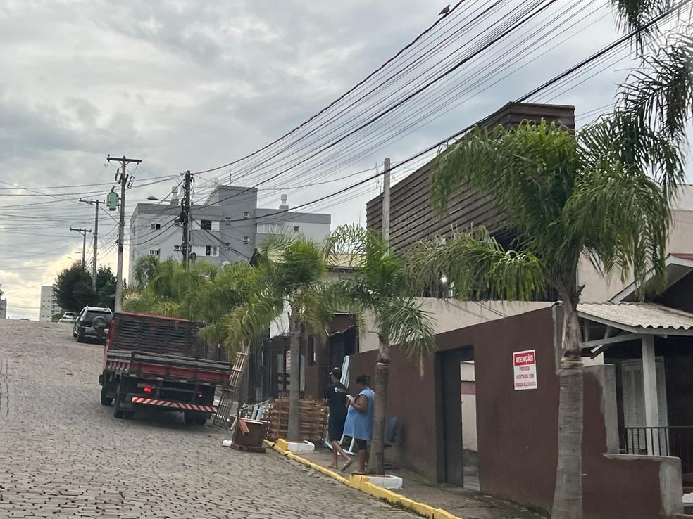 O galpão onde os trabalhadores foram resgatados fica em um bairro residencial, de classe média, em Bento Gonçalves — Foto:  Fernanda Canofre