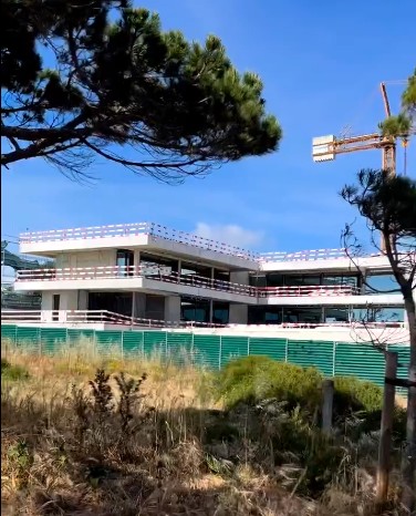 Mansão de Cristiano Ronaldo em construção, em Cascais — Foto: Reprodução/Instagram