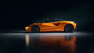 Novo McLaren Artura Spider atinge a velocidade máxima de 330 km/h — Foto: Divulgação