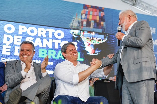 Rui Costa, Tarcísio de Freitas e Lula em Santos