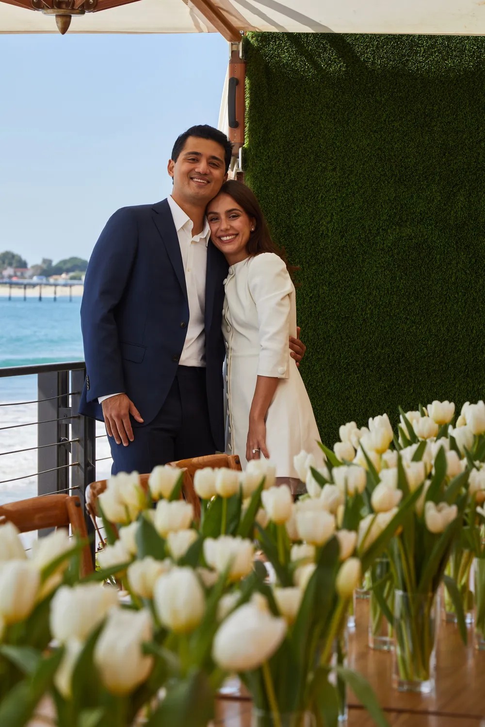 Casamento de Valentina Cohen, filha de Carolina Ferraz, e Samraan Husain ocorreu em outubro — Foto: Foto: Divulgação