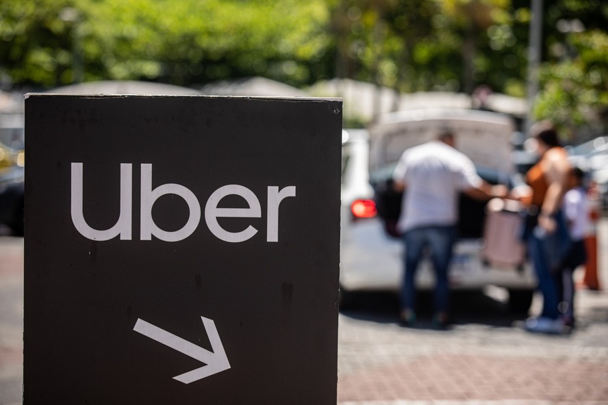 Uber: regulamentação desse e de outros serviços está empacada
