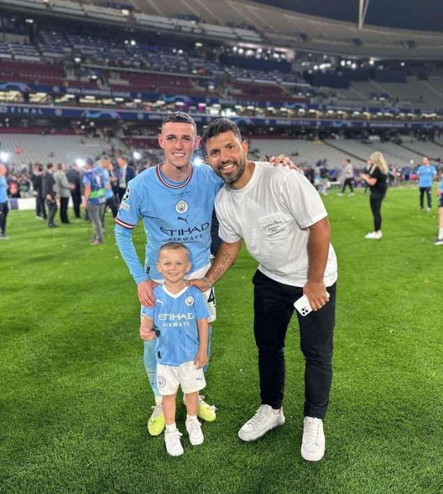 Ronnei Foden, filho de Phil Foden, tem só 4 anos e conquistou o time e a torcida pela simpatia e espontaneidade — Foto: Reprodução Instagram