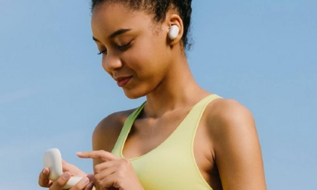 Fone de ouvido da LinkFace ajuda a prevenir a otite externa. Isso porque foi desenvolvido para permitir uma maior circulação de ar — Foto: Divulgação