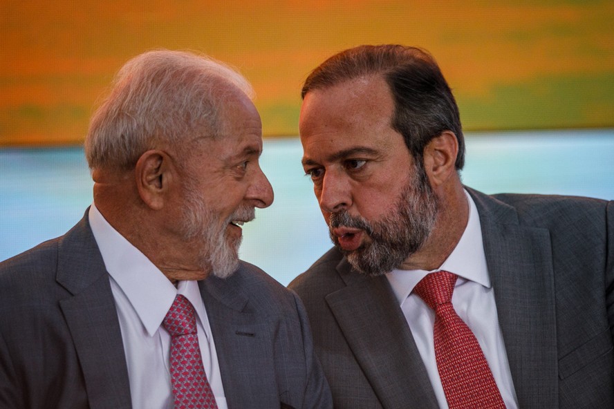 Presidente Lula e Alexandre Silveira, ministro de Minas e Energia