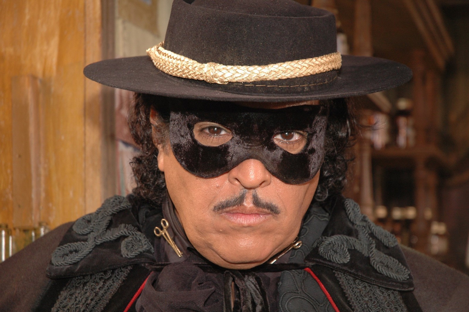 Ator: Magal como o personagem Zorroh da novela "Bang bang" — Foto: Divulgação