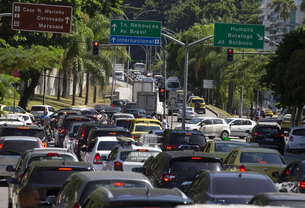 Com juro alto e aperto de crédito, compra de veículo usado no 1º trimestre equivale a sete vezes o total de automóveis novos  — Foto: Marcia Foletto/Agência O Globo