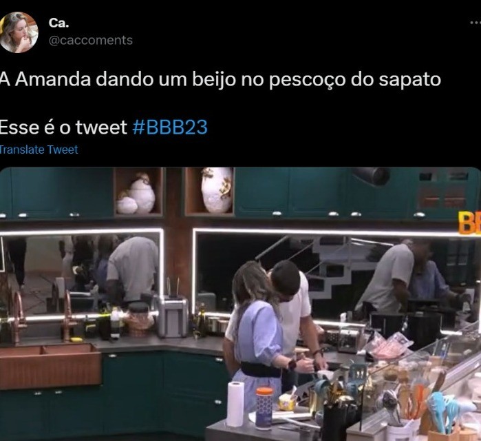 Quando Amanda beijou (de novo) o pescoço de Sapato e ainda limpou o nariz dele — Foto: Reprodução/Instagram