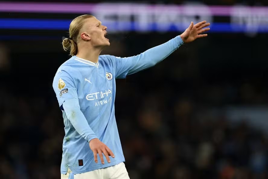 Haaland, atacante do Manchester City, marcou quatro gols na partida