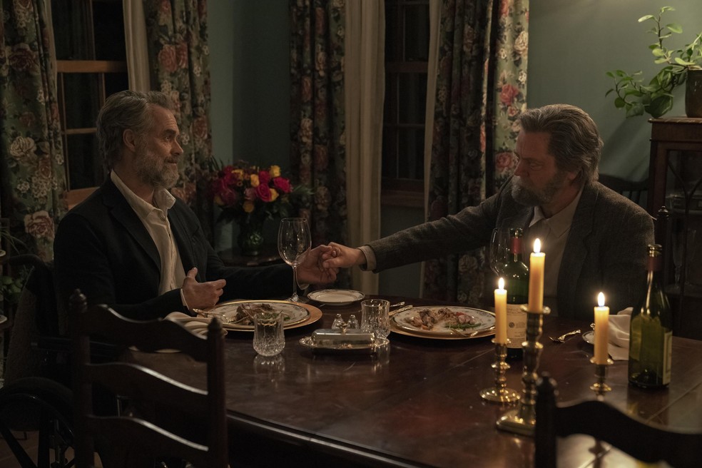  Bill (Nick Offerman) e Frank (Murray Bartlett) no terceiro episódio de 'The last of us' — Foto: HBO 