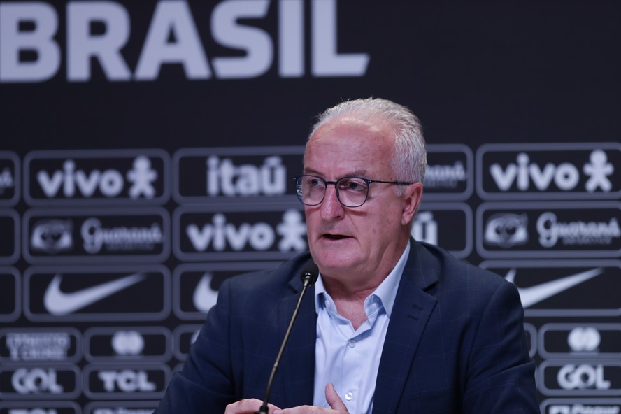 Dorival Júnior convocou a seleção brasileira pela primeira vez
