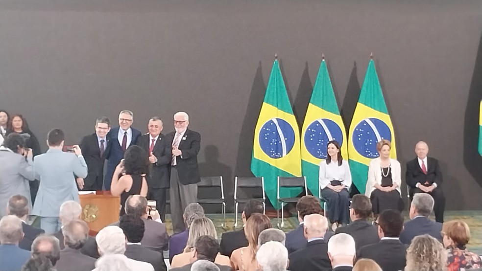 Posse de Alexandre Padilha como ministro das Relações Institucionais — Foto: Sérgio Roxo