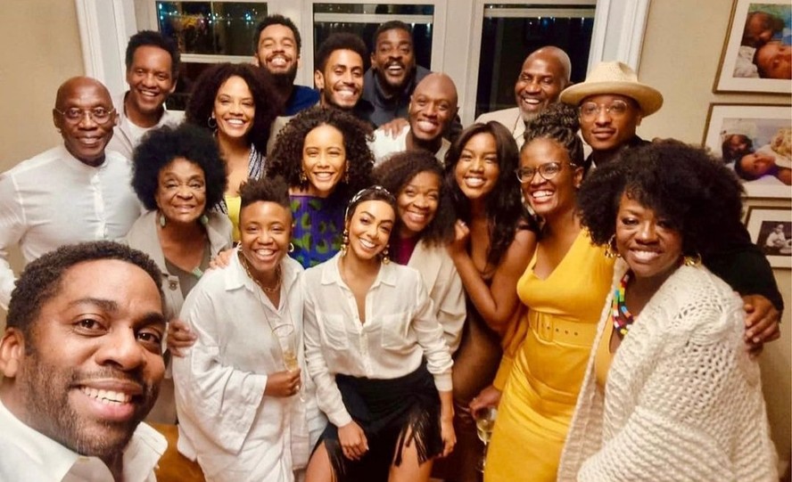 Viola Davis (à direita) em encontro com artistas brasileiros na casa de Taís Araújo e Lázaro Ramos, no Rio de Janeiro