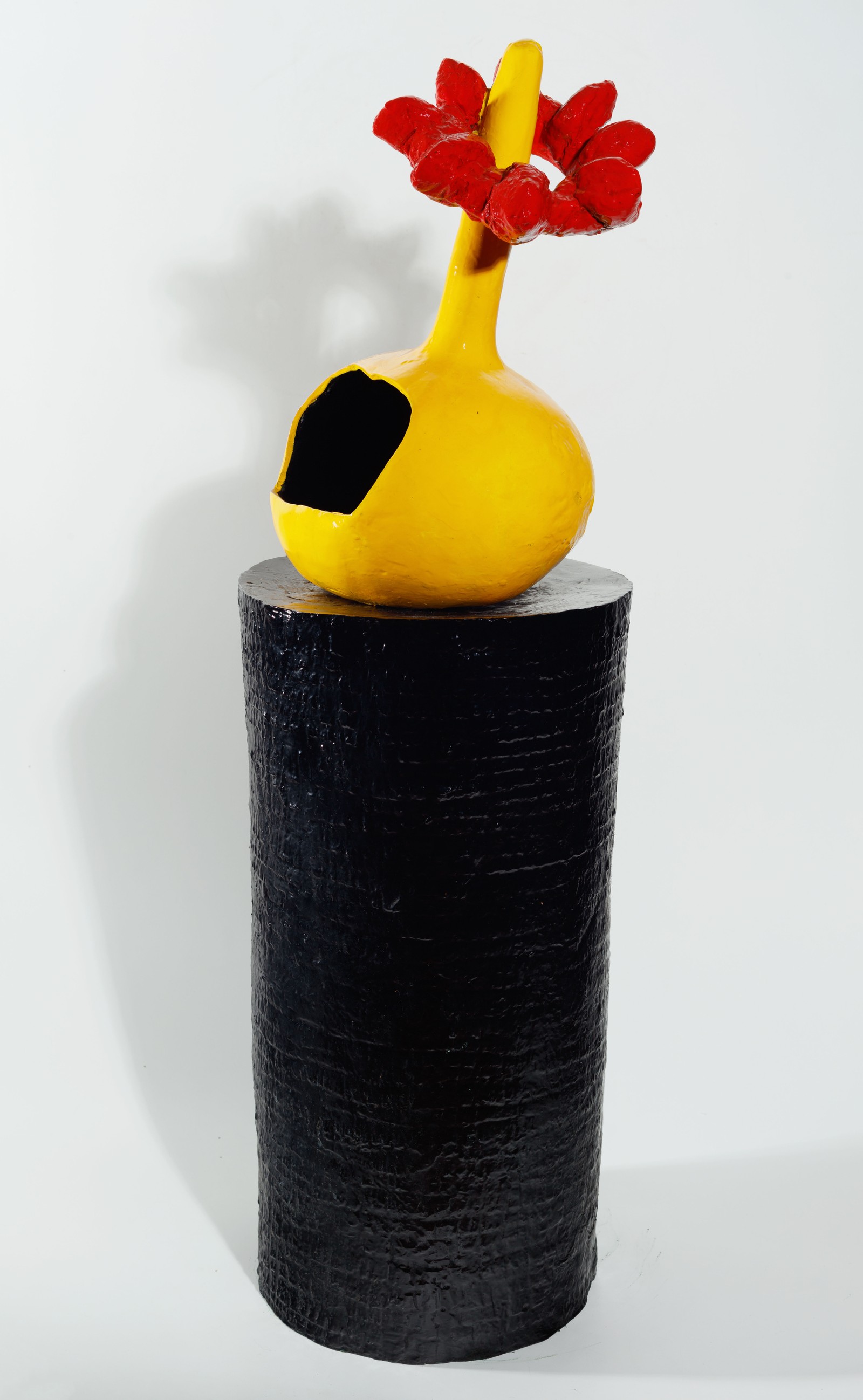 'Sa majesté' (1967), bronze pintado, de Miró — Foto: Divulgação