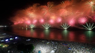 Réveillon 2023 - Praia da Copacabana — Foto: Brenno Carvalho / Agência O Globo