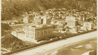 Vista aérea de Copacabana com o Palace ao centro da imagem, em 1926 — Foto: The Aircraft Operating Co. Ltd. / Acervo Instituto Moreira Salles