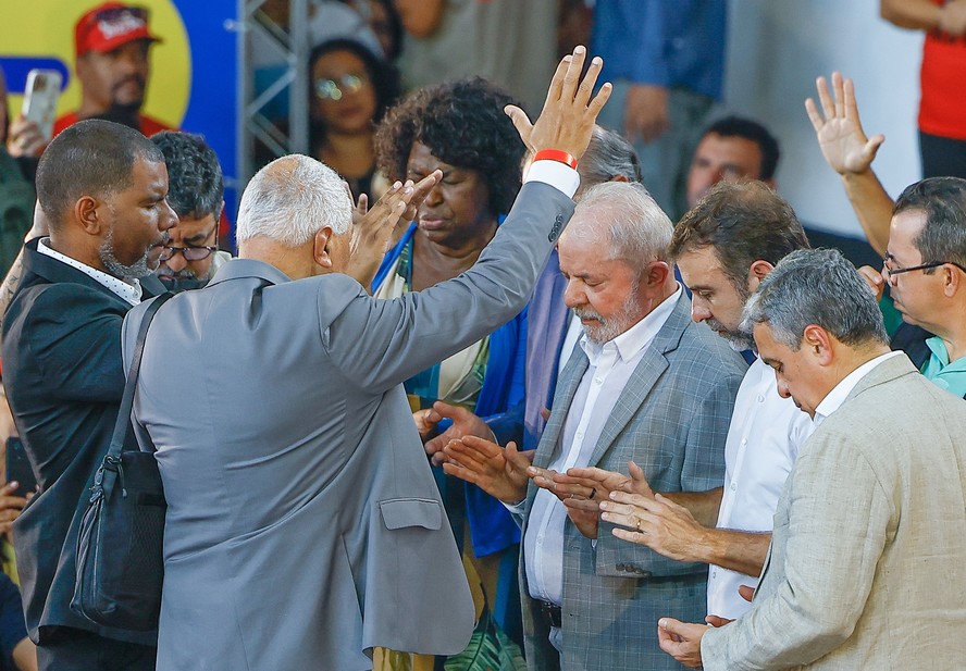 Lula durante evento com pastores evangélicos em São Gonçalo, na eleições