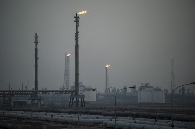 Enquanto os Estados Unidos e a Europa procuram reduzir as receitas de petróleo e gás da Rússia, o Qatar contribui para a preencher o vazio na produção