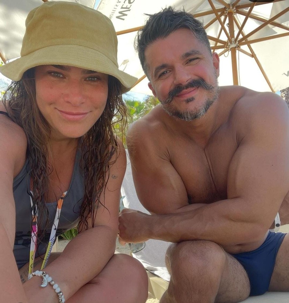 Priscila Fantin abre álbum de fotos de férias com o marido em Pernambuco — Foto: Reprodução