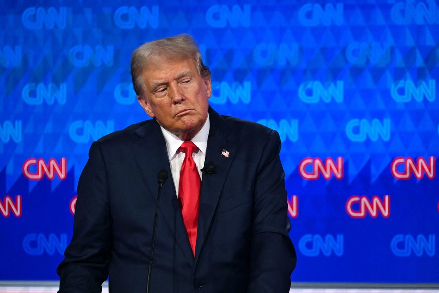 Ex-presidente dos EUA, Donald Trump, durante debate na rede CNN