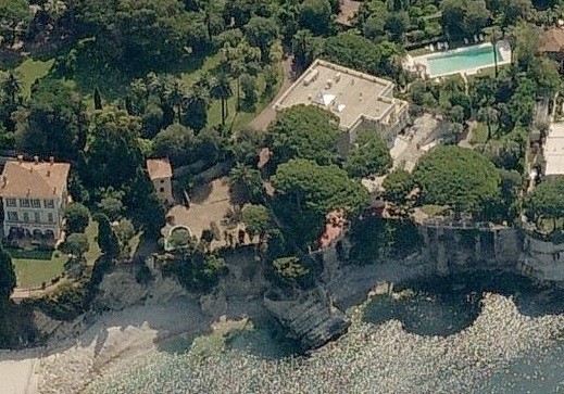 Vista aérea da Villa Nellcôte, situada em localizada em uma cidade adjacente a Saint-Jean-Cap-Ferrat, onde os Rolling Stones gravaram seu álbum ''Exile On Main St.'', na década de 1970Reprodução/Pinterest