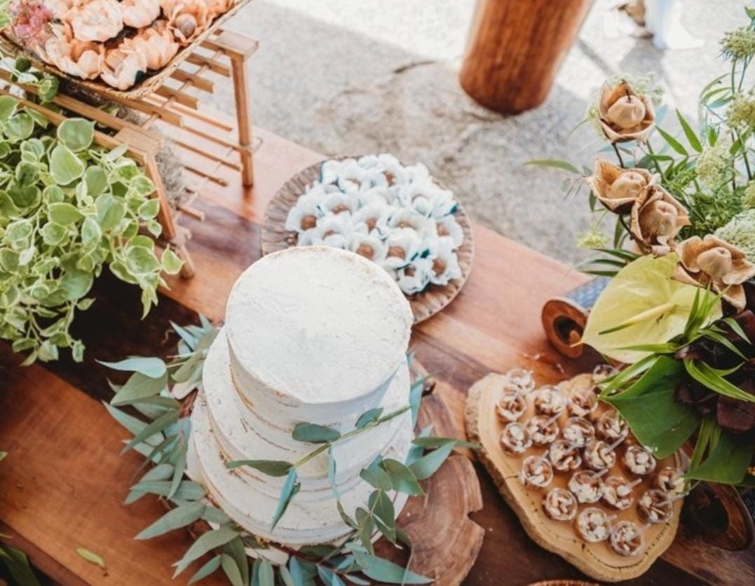 A chef Paloma Sias, de Niterói, passou a fazer também kits, além dos bolos de casamento que já produzia e hoje está expandindo seu negócio — Foto: Reprodução da internet