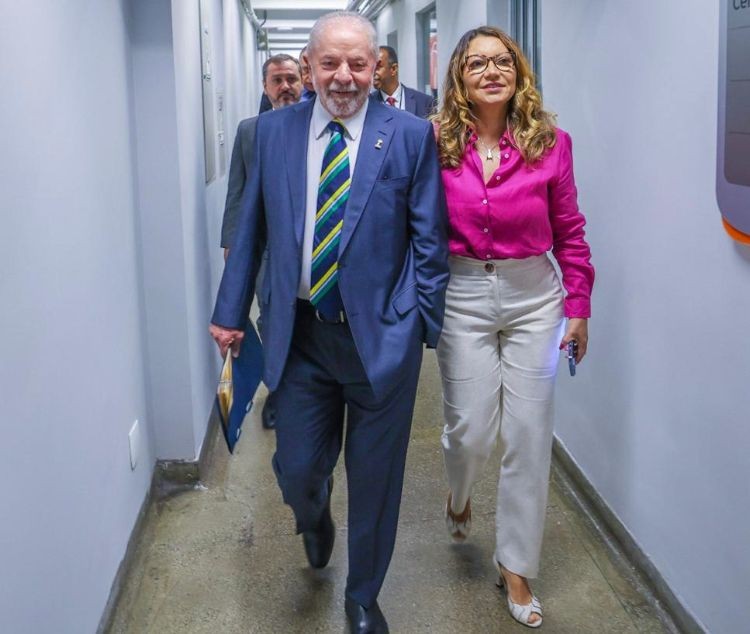 Lula e Janja chegam para o debate da Band em São Paulo  — Foto: Ricardo Stuckert