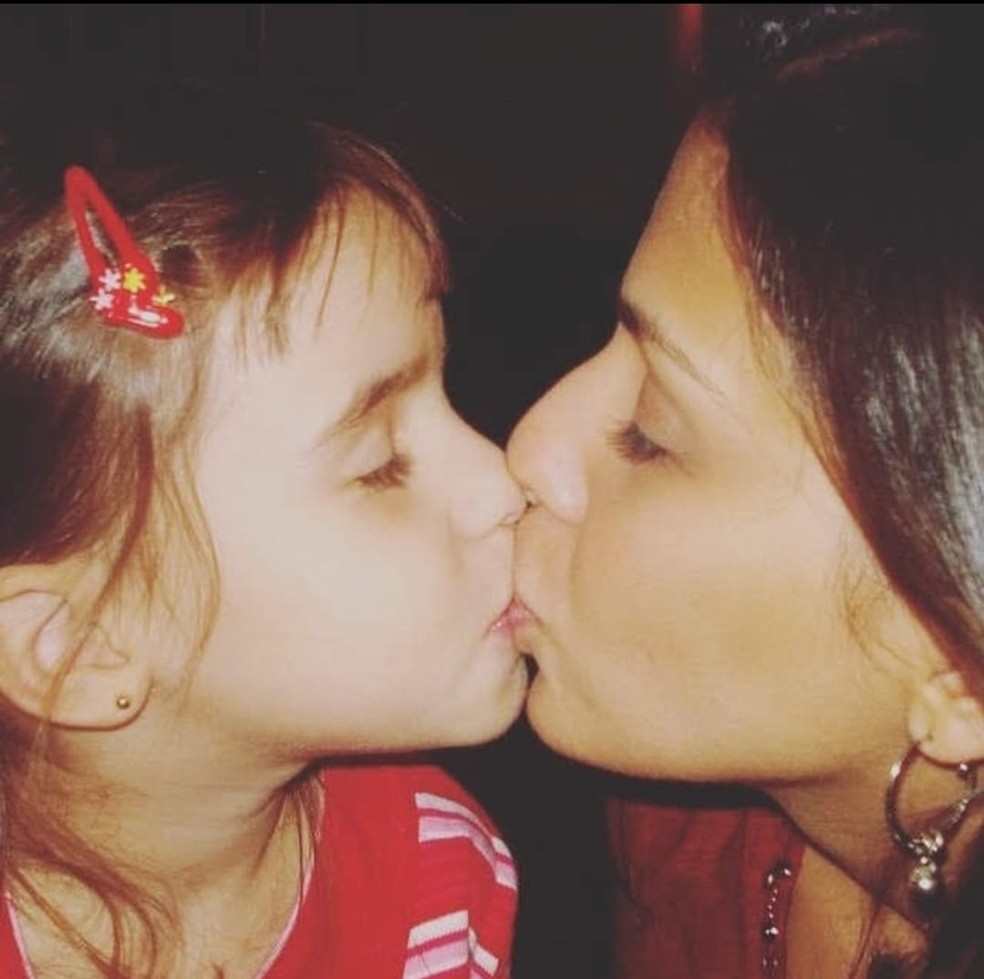 Ana Carolina Oliveira com a filha Isabella — Foto: Reprodução