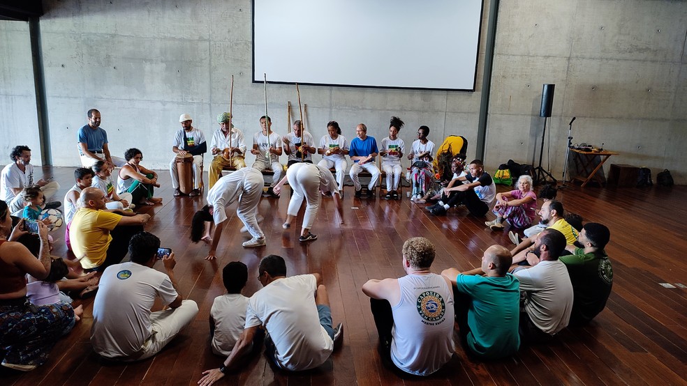 Roda de capoeira: atração faz parte da agenda deste domingo do Museu do Pontal — Foto: Divulgação