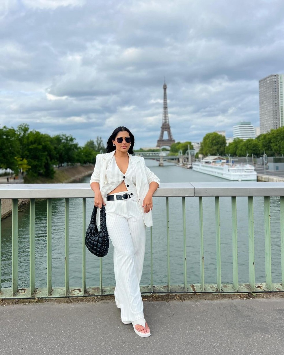 Thaynara OG posa em Paris, onde acompanhará Olimpíadas de perto — Foto: Reprodução/Instagram